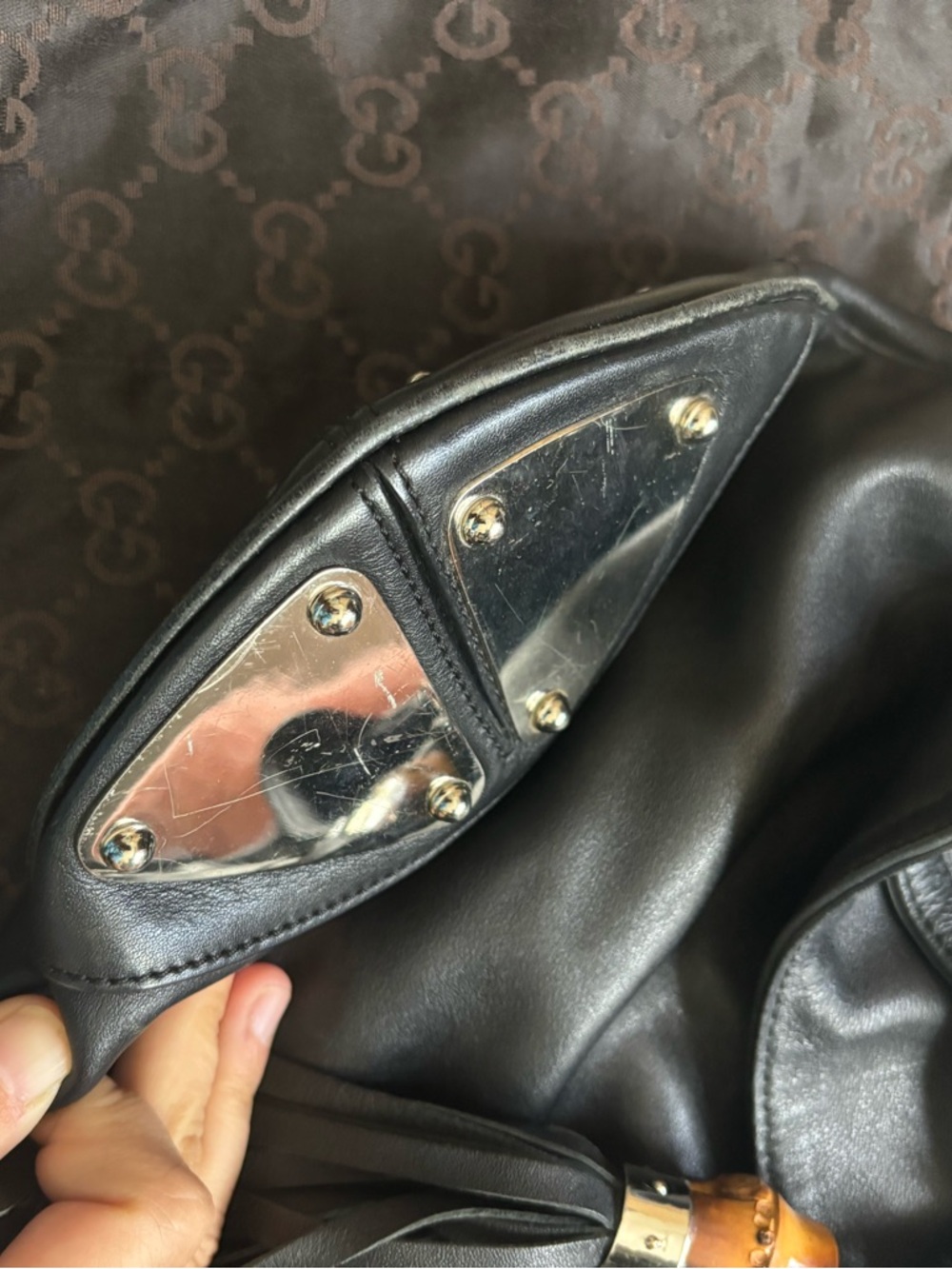 Authentic GUCCI “Indy” black leather Hobo bag - Picture 9 of 11